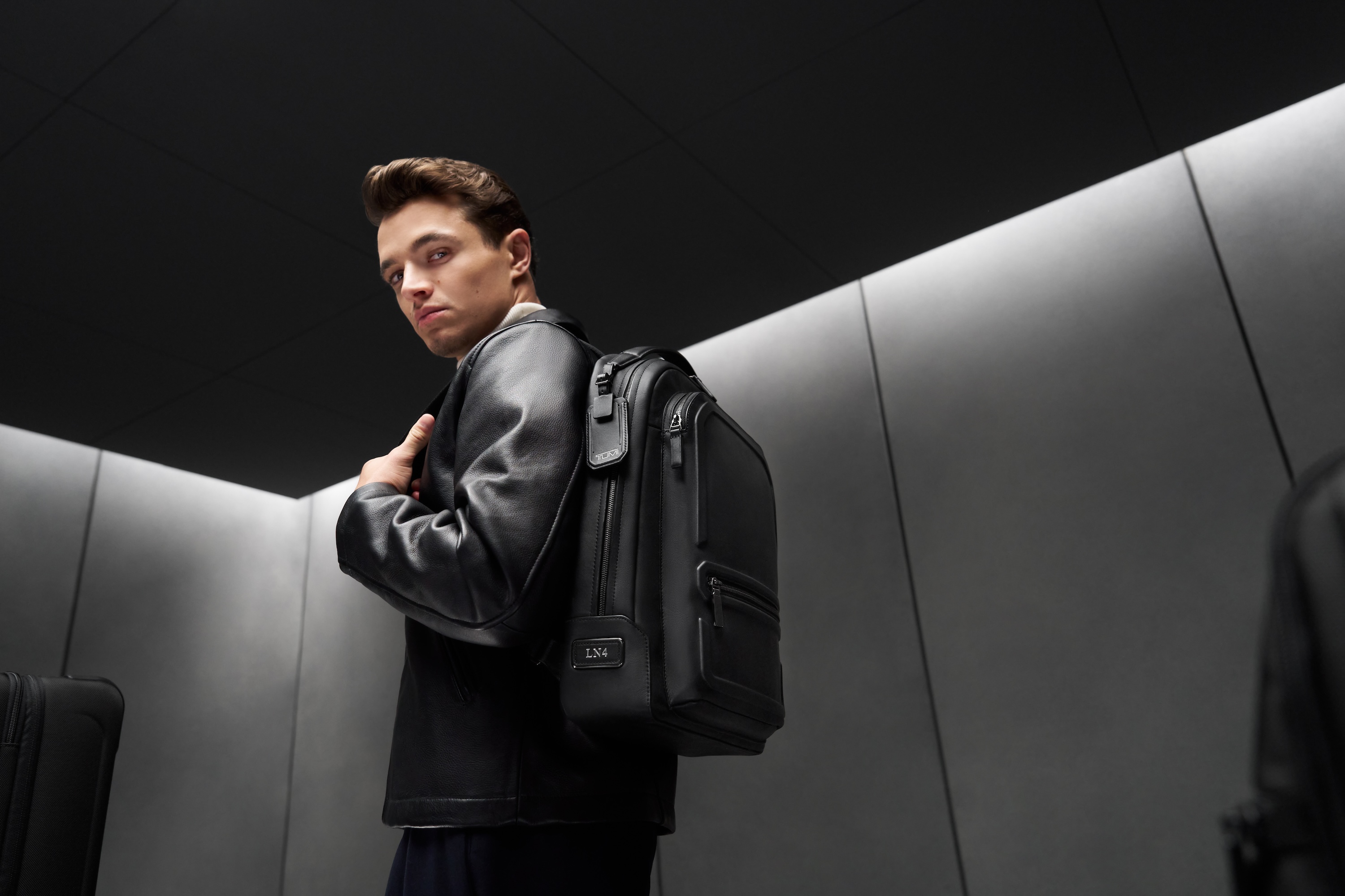 TUMI Store München | Kartenvorteil | Mr. München | Foto: TUMI Store München TUMI Store München | Kartenvorteil | Mr. München | Foto: TUMI Store München