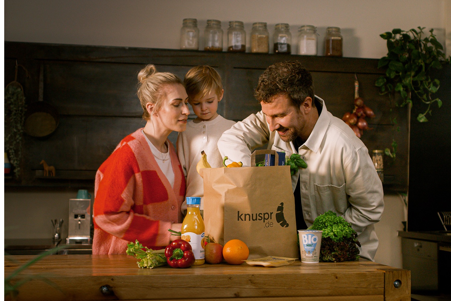 Frisch gedacht. Lokal gemacht. Knuspr. | Magazin | Mr. München | Foto: Frisch gedacht. Lokal gemacht. Knuspr. Frisch gedacht. Lokal gemacht. Knuspr. | Magazin | Mr. München | Foto: Frisch gedacht. Lokal gemacht. Knuspr.