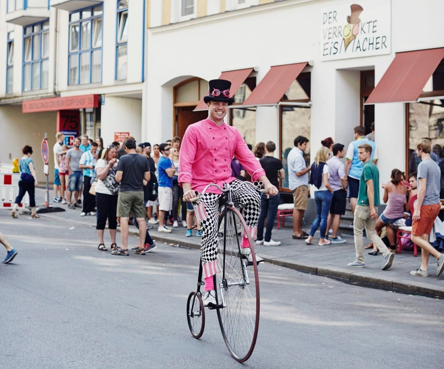 Der verrückte Eismacher | Top Eisdielen in München | Mr. München | Foto: Der verrückte Eismacher Der verrückte Eismacher | Top Eisdielen in München | Mr. München | Foto: Der verrückte Eismacher