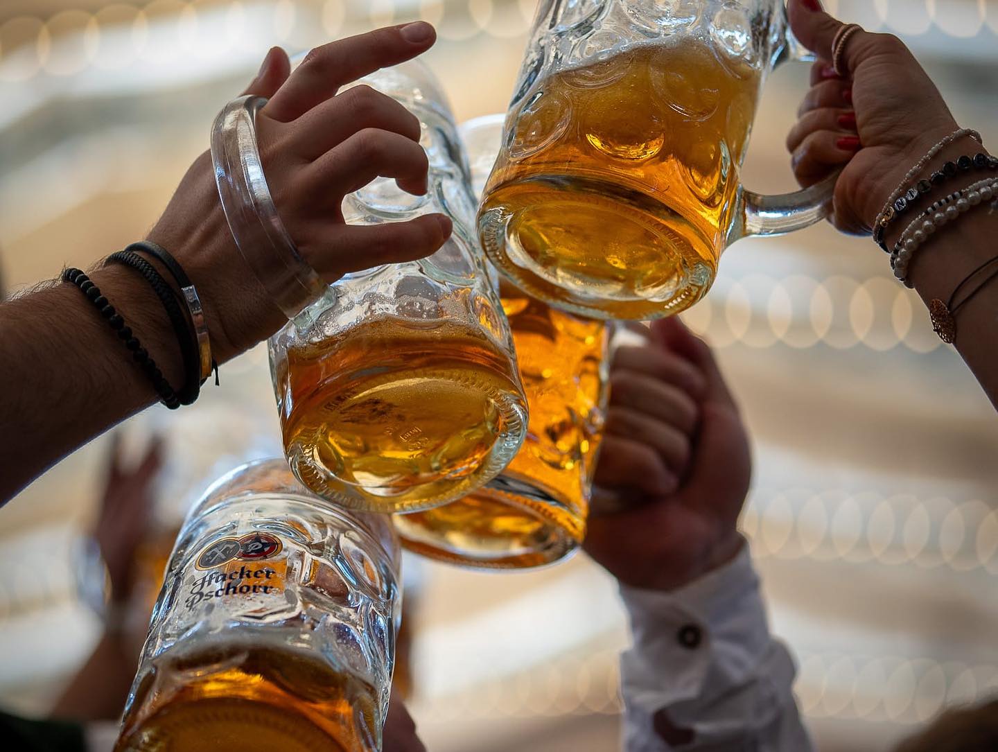 Rosa Wiesn | Tipps für das Oktoberfest | Mr. München | Foto: Hacker Pschorr Bräurosl