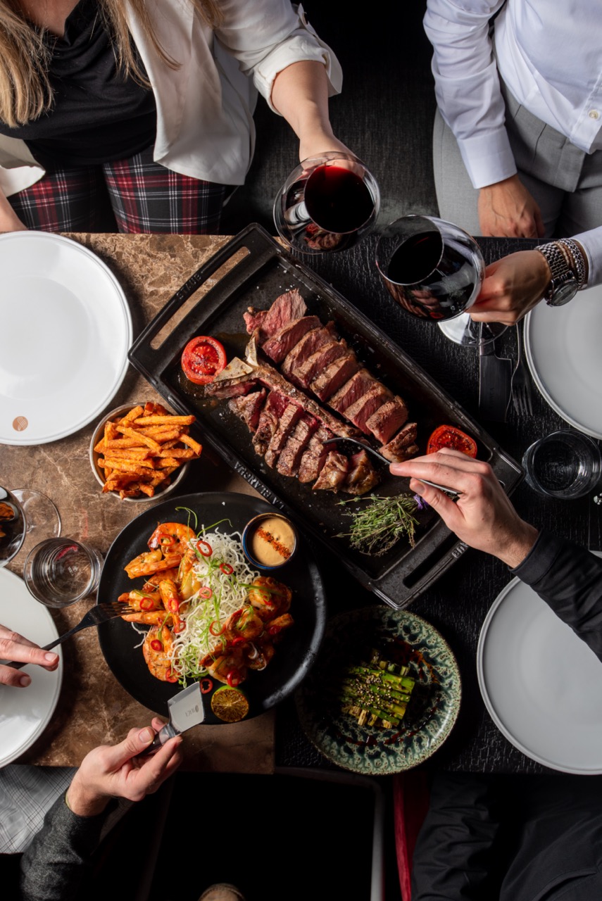 WACA Restaurant Nikkei & Grill | Top Steaks in München | Mr. München | Foto: WACA Restaurant Nikkei & Grill WACA Restaurant Nikkei & Grill | Top Steaks in München | Mr. München | Foto: WACA Restaurant Nikkei & Grill