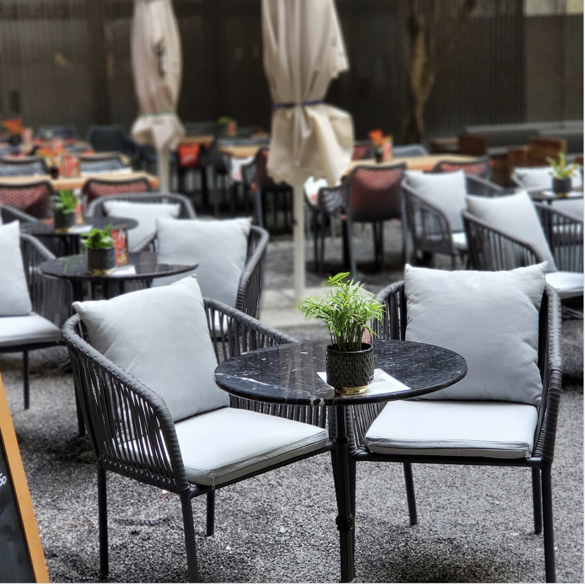 [H Fünf] Essbar | Top Terrassen in München | Mr. München | Foto: [H Fünf] Essbar