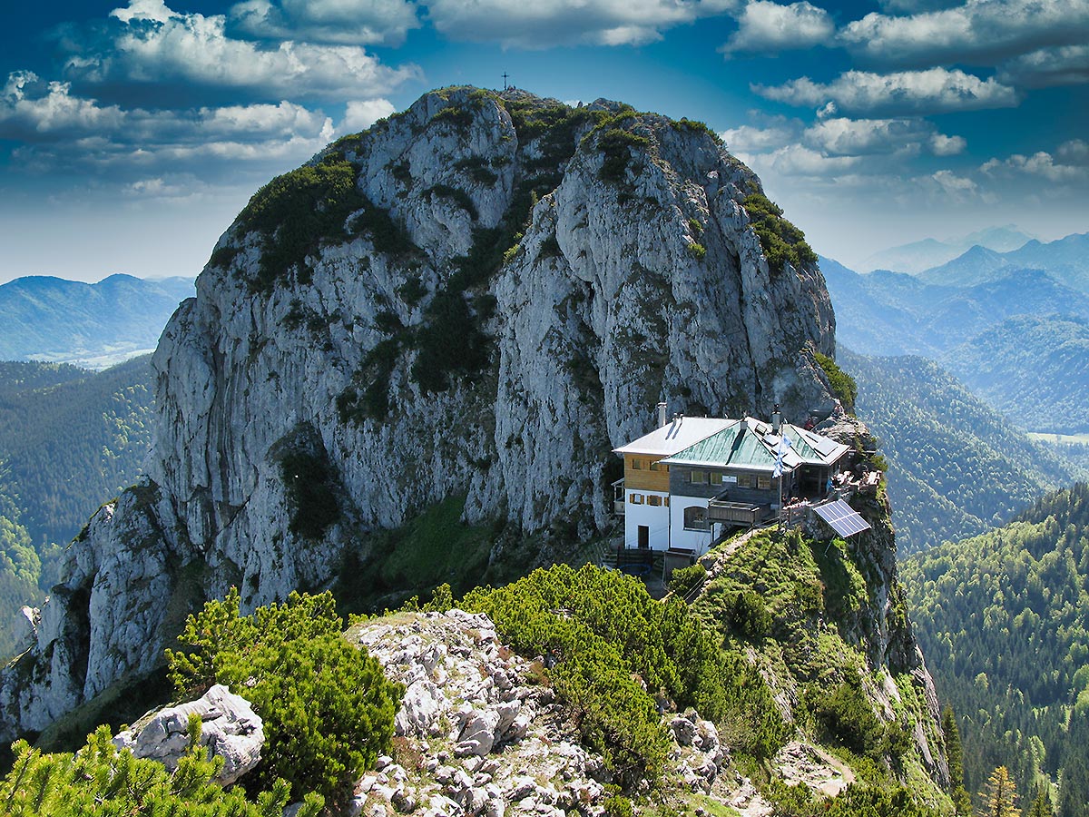 Tegernseer Hütte | Top Orte zum Wandern im Münchner Umland | Mr. München | Foto: tourentipp.com