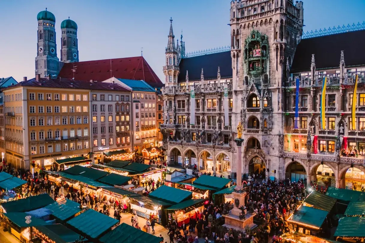 Städtischer Christkindlmarkt am Marienplatz | Top Weihnachtsmärkte in München | Mr. München | Foto: Anette Göttlicher Städtischer Christkindlmarkt am Marienplatz | Top Weihnachtsmärkte in München | Mr. München | Foto: Anette Göttlicher