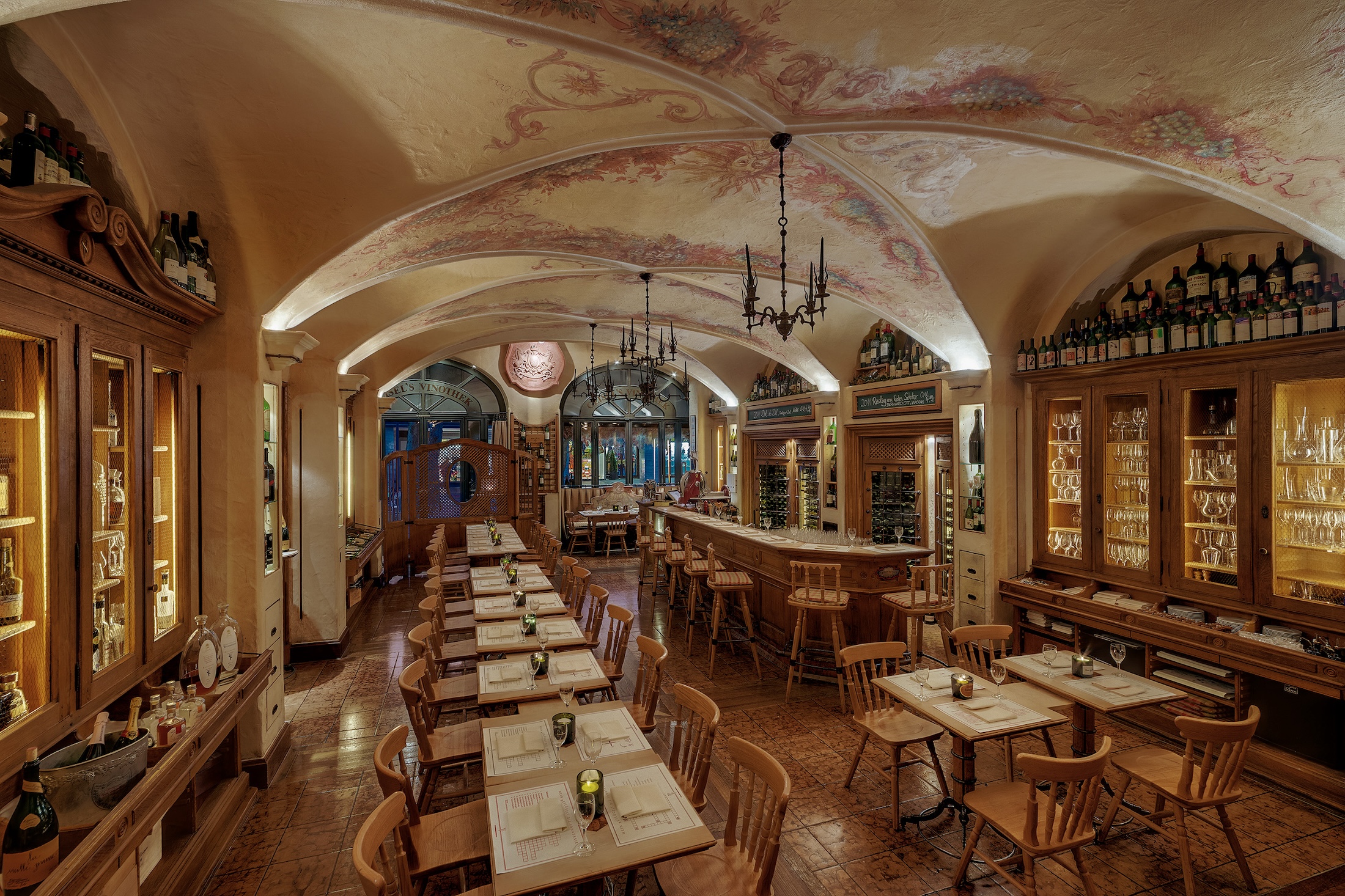 Top Weinbars in München | Mr. München | Foto: Vinothek by Geisel