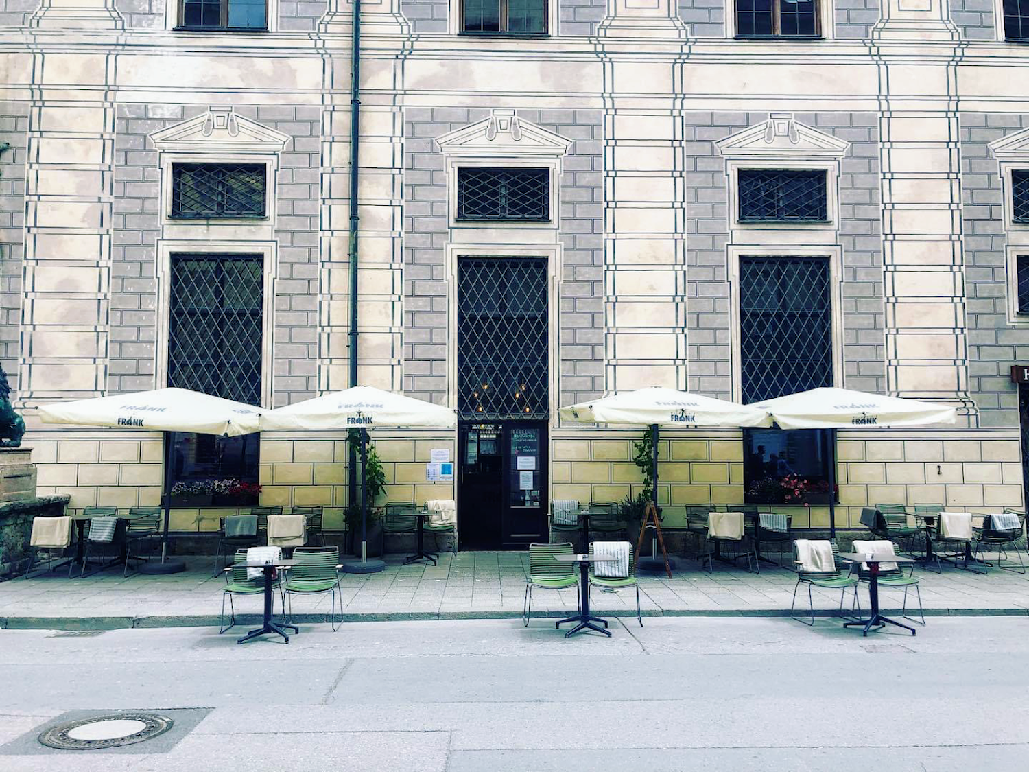 Frank Weinbar München | Top Weinbars in München | Mr. München | Foto: Frank Weinbar München